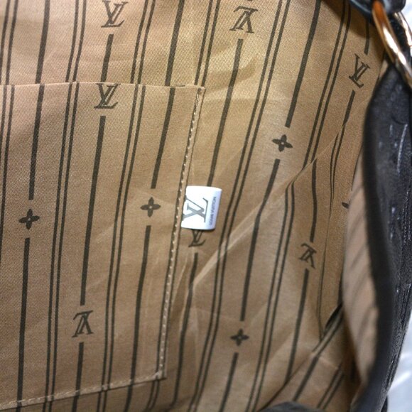 Louis Vuitton Pochette Métis Purse - Picture 3 of 4